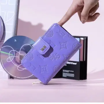 럭키 반탄 BtS 지갑 컬렉션 모노그램 퍼플