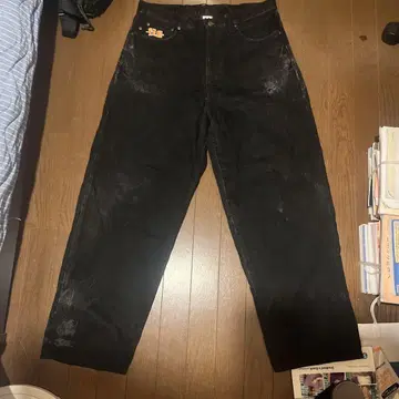 FTC EMB 블랙 데님 팬츠 M 사이즈
