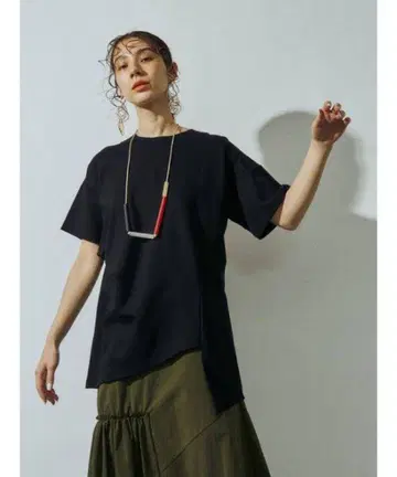 오리가미 턱 탑 블랙