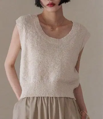 LOWRYSFARM 스쿠버 백 버튼 베스트 아이보리