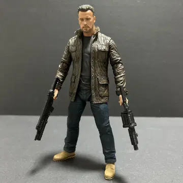 터미네이터 뉴 페이트 1/12 T-800 새상품급