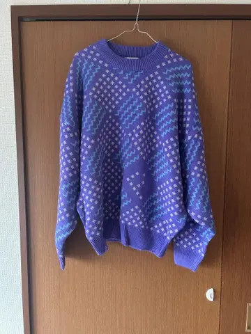 Peco Club 기하학 패턴 니트 스웨터