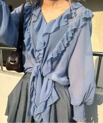 러플 프릴 시폰 블라우스