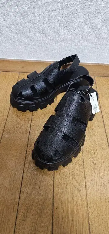 스포츠 샌들 통굽 로데오 크라운