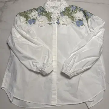 Chesty 플라워 레이스 블라우스 1 사이즈