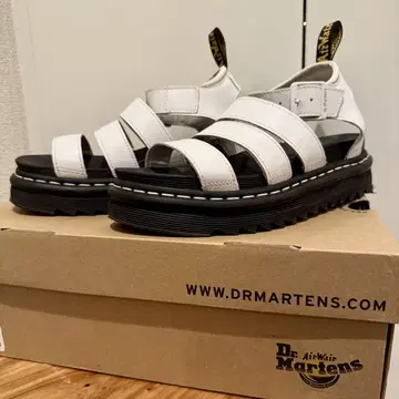 Dr.Martens 닥터마틴 샌들 화이트 25cm