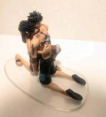 원피스 에이스 루피 피규어
