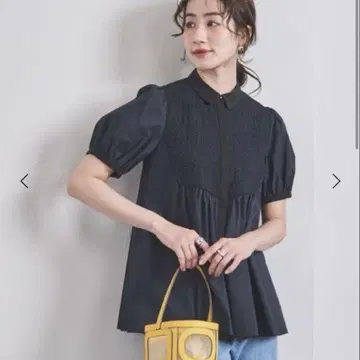UNITED ARROWS 자수 콤비 숏 슬리브 블라우스