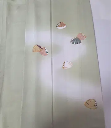 기온 사이토, 쓰케사게, 단이