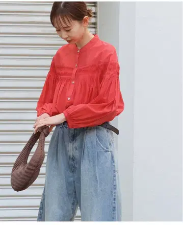 저널 스탠다드 핀턱 블라우스