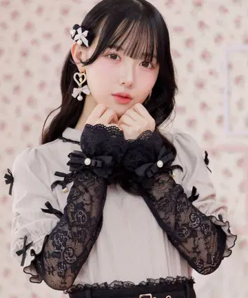 ROJITA 리본 커프스 포함 레이스 암 워머 블랙