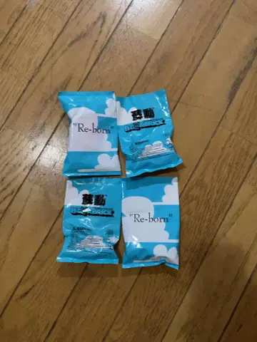 베어브릭 100% REBORN