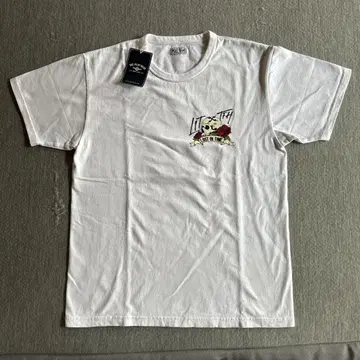 FLAT HEAD 스컬 장미 티셔츠 화이트