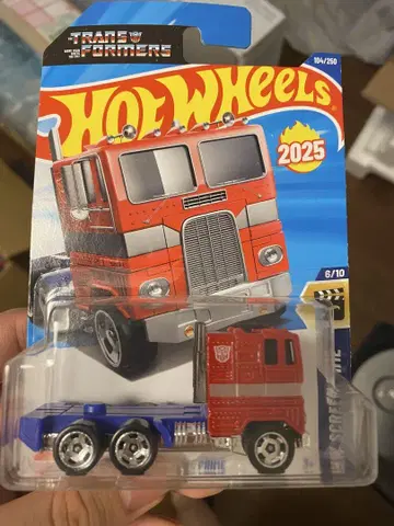핫휠 트랜스포머 OPTIMUS PRIME