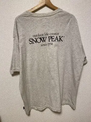 SNOW PEAK 그레이 티셔츠 레리움 백 프린트
