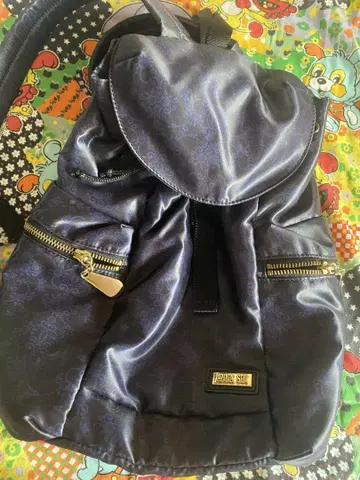 ANNA SUI 다크 퍼플 백팩