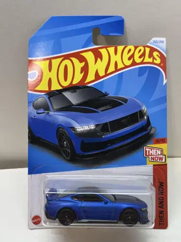 핫휠 Ford Mustang Dark Horse