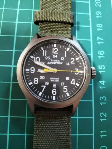 Timex Expedition 블랙 다이얼 나일론 밴딩