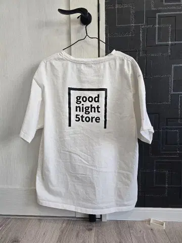 good night store 화이트 티셔츠 FREE 사이즈