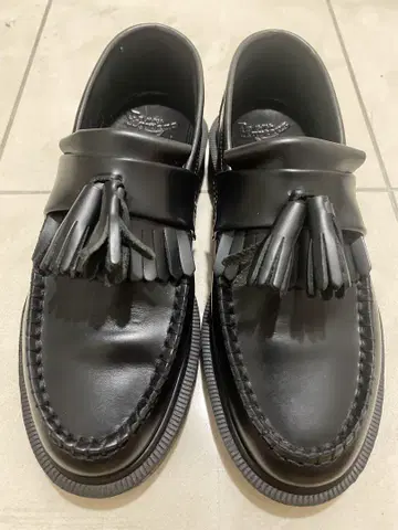 Dr.Martens 로퍼 (UK4)