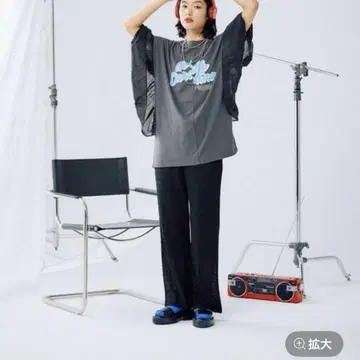 LEPSIM 사이드 프릴 로고 티셔츠