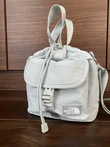 THE NORTH FACE 한국 25 봄/여름 신상 버킷 백 쿨 그레이