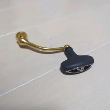 미사용 새상품 다이와 23 레가리스 LT 3000-CXH 정품 핸들