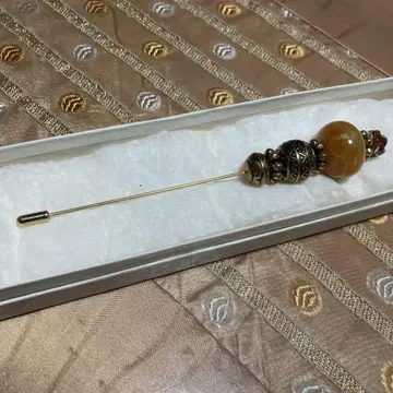 앤티크풍 롱 핑 브로치