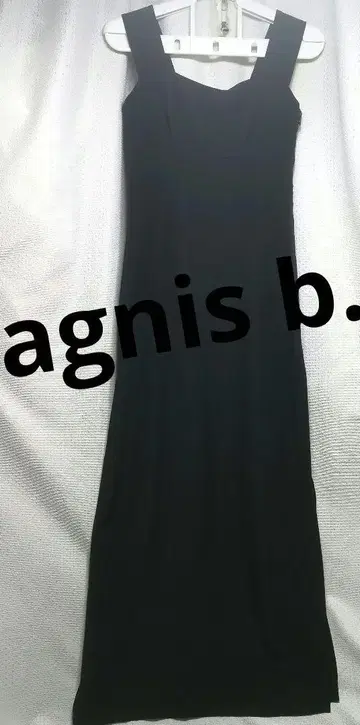 새상품급 agnis b. 사이드 슬릿 심플 롱 원피스 블랙