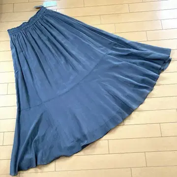미사용 새상품 자유구 차콜 그레이 플레어 롱 스커트 38
