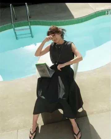 미사용 FORME 24SS 플레어 스커트 블랙 사이즈 0