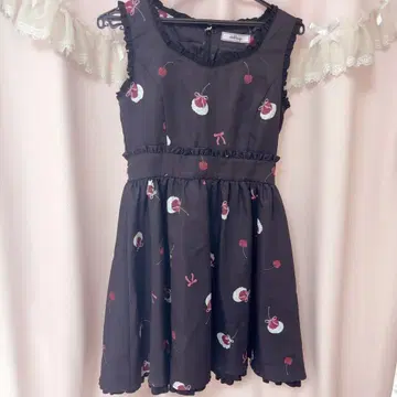 앙크루즈 Poison Cherry JSK 잔스카 블랙