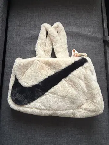 Nike 퍼 토트백 핑크
