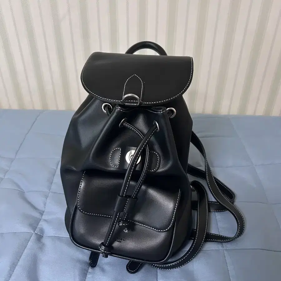 ★SOMEWHERE BUTTER.★ Glossy Baguette Bag 5color BT24UBG002 Somewhere Butter Glossy Baguette Bag Ivory on Bunjang Global