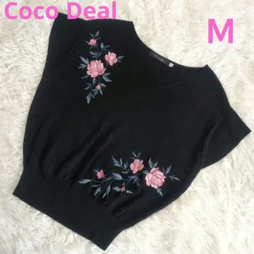 Coco Deal 코코딜 로즈 꽃 자수 반팔 니트 V넥 M