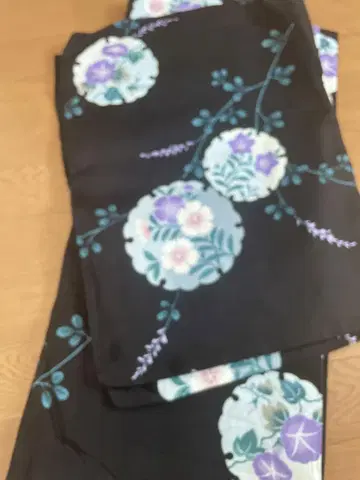 유카타 블랙에 기코 시착 완료