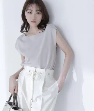 내추럴 뷰티 총 바늘 베이직 시리즈 보트넥 니트