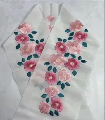 h-665 장식용 깃 자수 후리소데 성인식 동백
