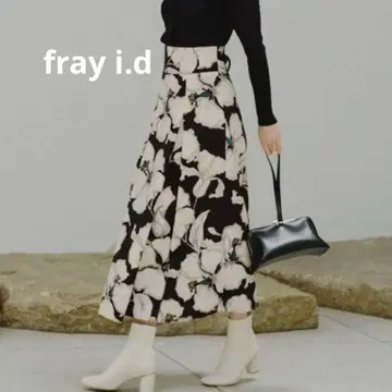 FRAY I.D 플레어 스커트