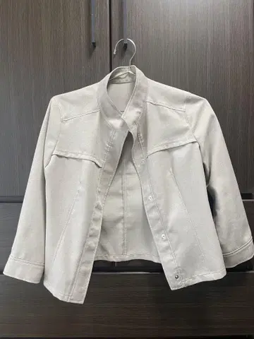 C DE C 베이지 자켓