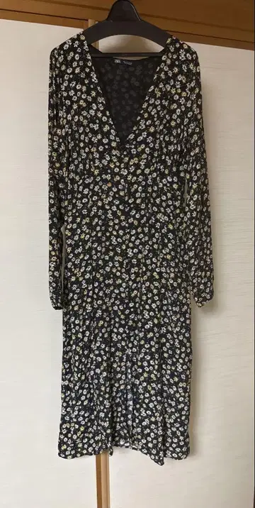 자라 ZARA 플라워 무늬 긴팔 원피스 겉옷 블랙