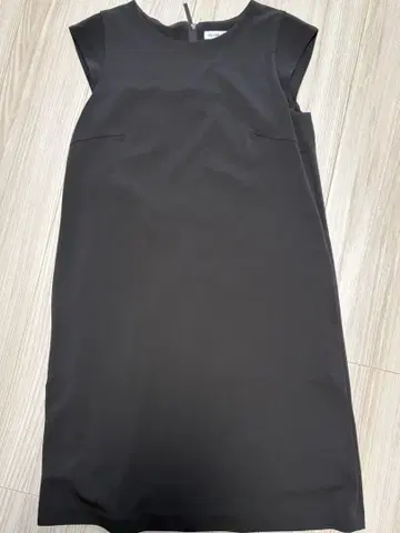 M-premier Black 브라운 슬리브리스 무릎 기장 원피스 36