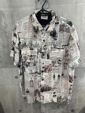 GANGSTERVILLE 페이퍼 패턴 반팔 셔츠