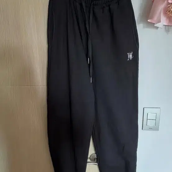 WOOALONG | 우알롱 Wooalong Signature Relax Wide Pants on