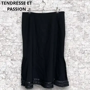 TENDRESSE ET PASSION 블랙 프릴 사이드 슬릿 스커트