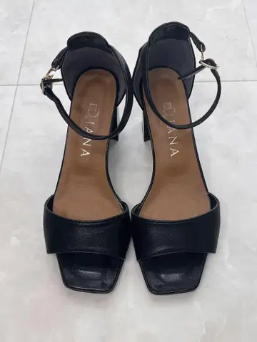 DIANA 다이애나 플랫 샌들 블랙 검정 22.5cm