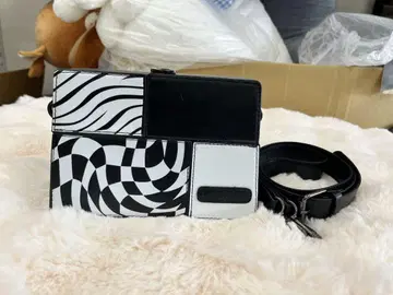 기하학 패턴 숄더백