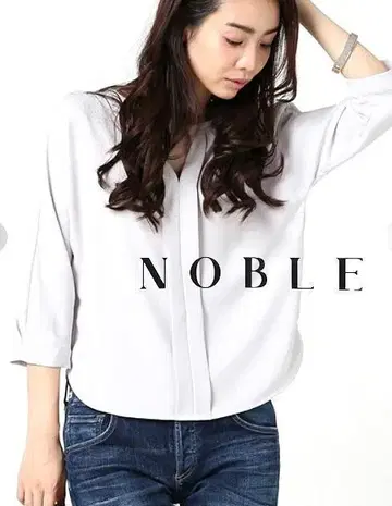 NOBLE 세탁 가능한 드레이프감 돌먼 스키퍼 7부 소매 블라우스 화이트