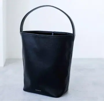 quaranciel: 원 핸들 버킷 토트 백 A4 대응 카란시엘
