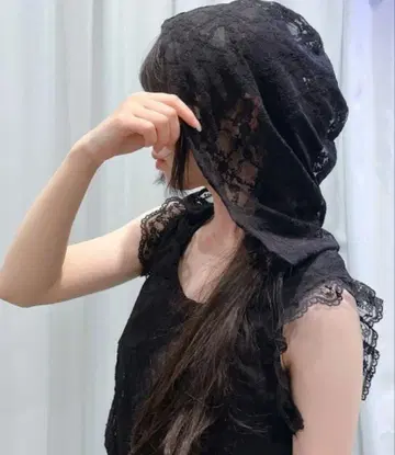 릴릴리 레이스 코르셋 후드티 블랙